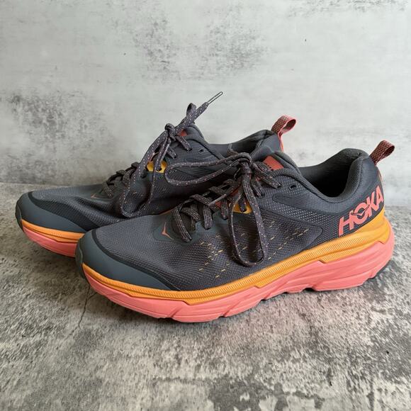 Hoka One One Challenger ATR 6 Castlerock Camellia 9.5B Running Shoes EUC - Picture 1 of 9